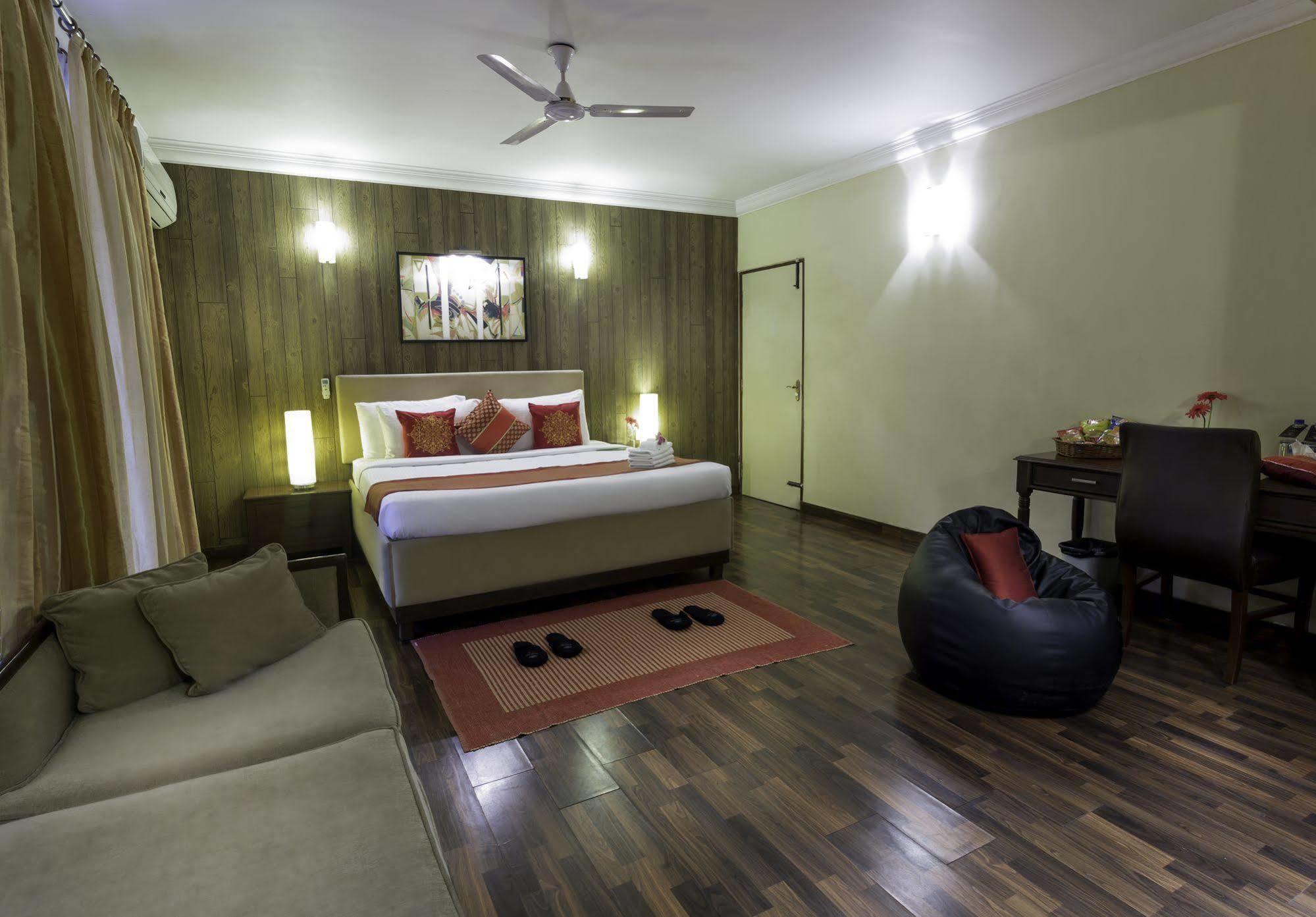 Hm Suites & Studios Бангалор Экстерьер фото